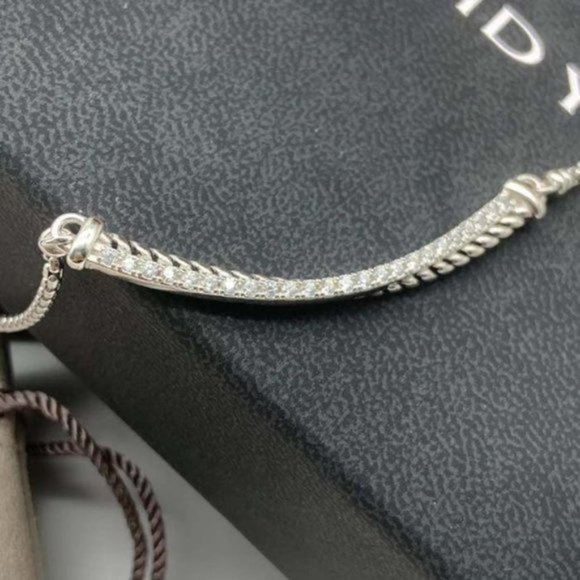 David Yurman Sterling Silver Crossover Bar Pendant Necklace - Picture 6 of 11